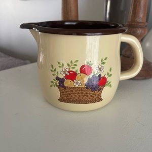 Vintage 1986 FTDA enamel fruit basket mug cup